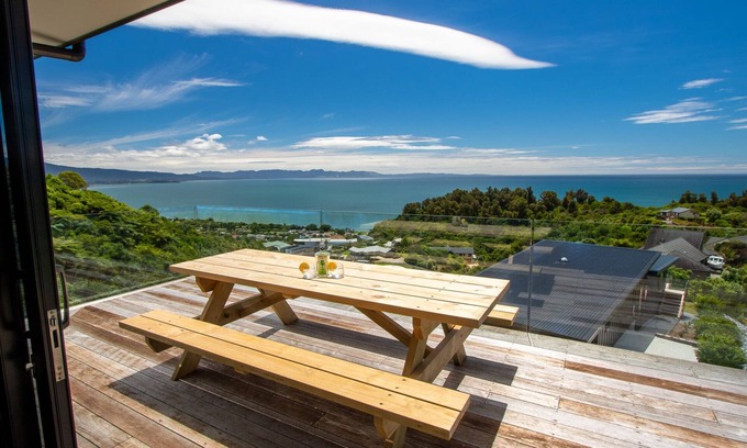 Pohara House | Bay Vista Brilliance - Pohara Holiday Home