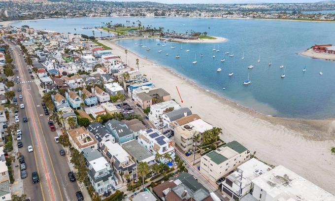 Central Mission Beach House | Bayfront Bliss 2n