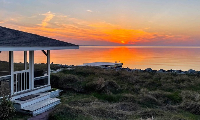 Madison House | Bayfront Gem w/Amazing Water Views + Pond!
