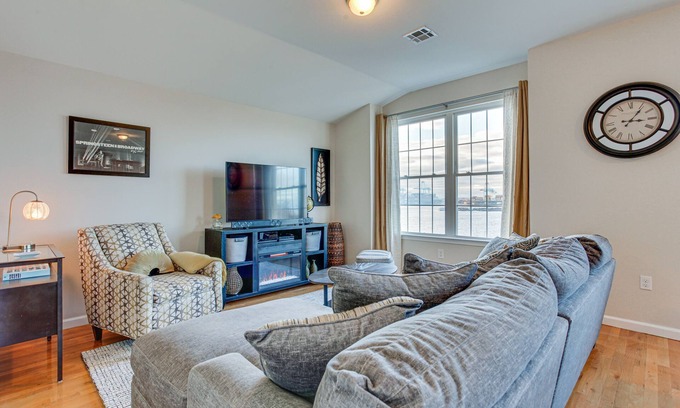 Constable Hook Apartment | Bayfront New Jersey Escape ~ 13 Mi to Times Square