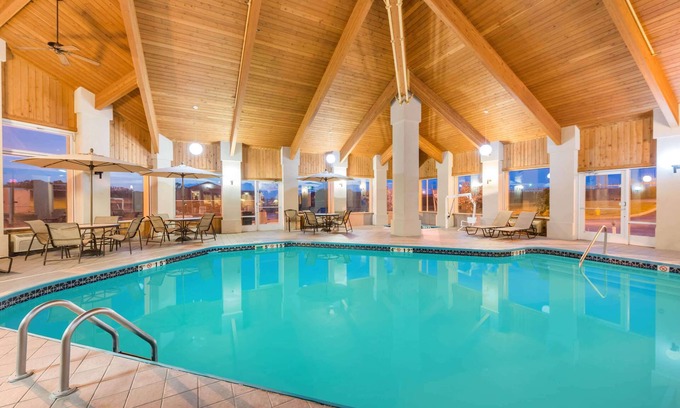 Rolla Hotel | Baymont by Wyndham Rolla