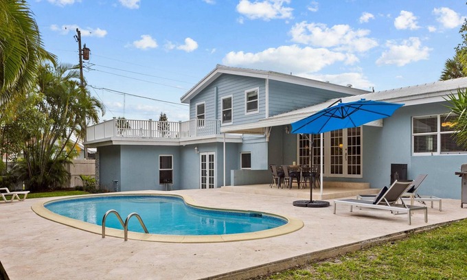 Singer Island House | Beach Access & Pool Casa de Palmeras by RoveTravel