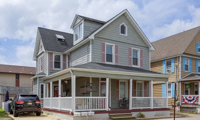 Rumson Apartment | BEACH BLOCK, ONE BEDROOM, THIRD FLOOR W/TERRACE
