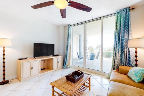 Navarre Beach Apartment | Beach Colony Resort West 1E