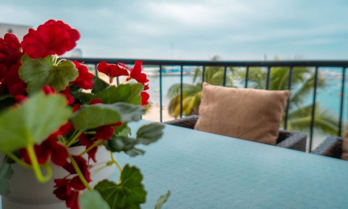 Guayaquil Apartment | Beach front apartment, Two bedroom two bath! Pet friendly π
