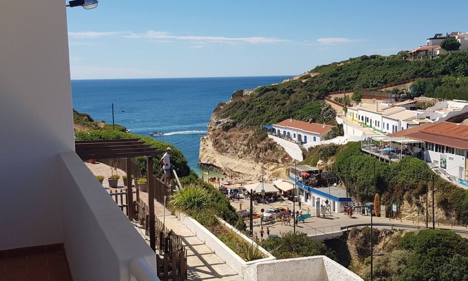 Lagoa e Carvoeiro House | Beach house in Benagil, praia do Carvoeiro