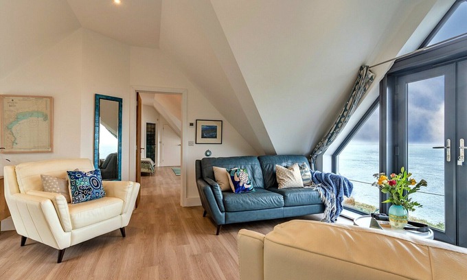 Castallack House | Beach House in Mousehole with Stunning Sea Views