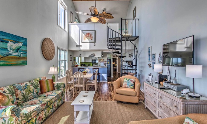 Garden City Condo | Beach Lovers' Haven: Oceanfront Condo w/Pool!