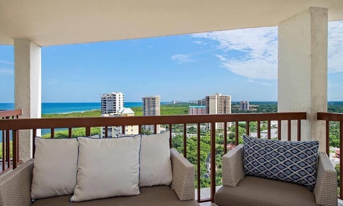 Pelican Bay Resort | Beach Resort Stay Perfect for Romantic Getaways | Scenic Sunset at Your Room