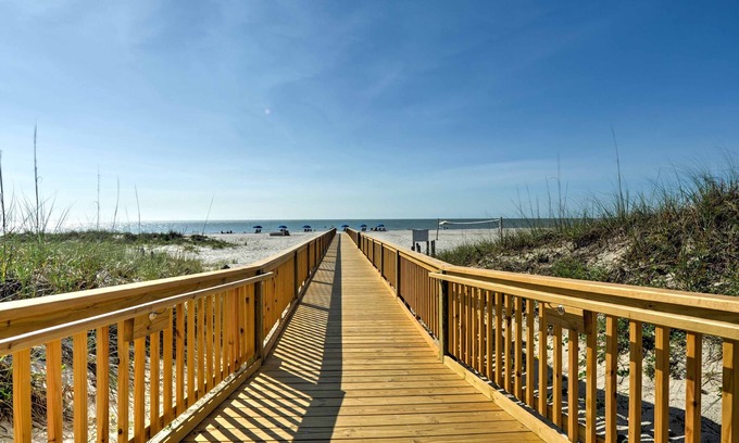 Folly Field Condo | Beach View, Pool & Tennis: Hilton Head Island Unit