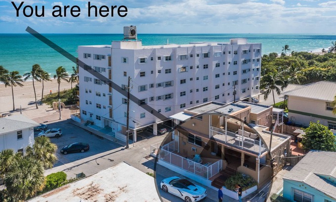 Hollywood South Central Beach Apartment | BeachFront 1BR/1BA/Ocean view patio + Free Parking