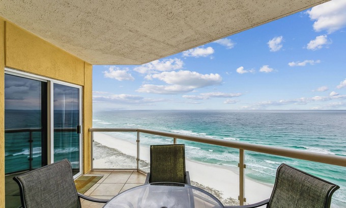 Pensacola Beach Condo | Beachfront 2 BR 2 BTHRM 16th floor condo Emerald Isle