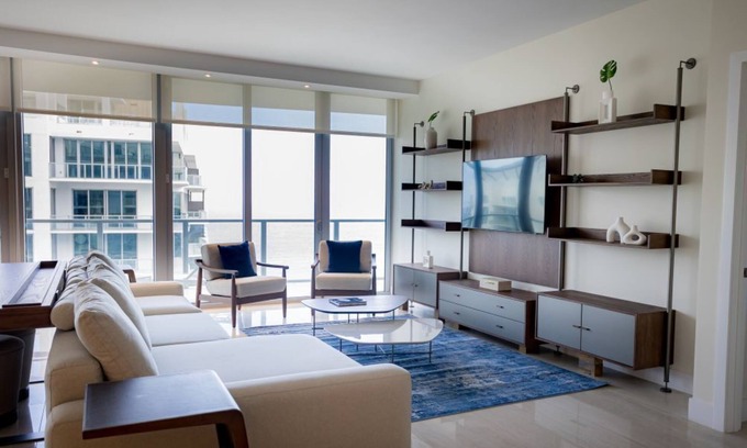 Singer Island Hotel | Beachfront 2BR Retreat with Stunning Ocean Views