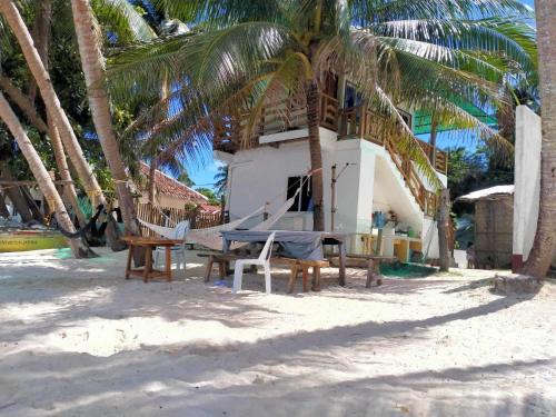 San Juan House | Beachfront Guesthouse Siquijor
