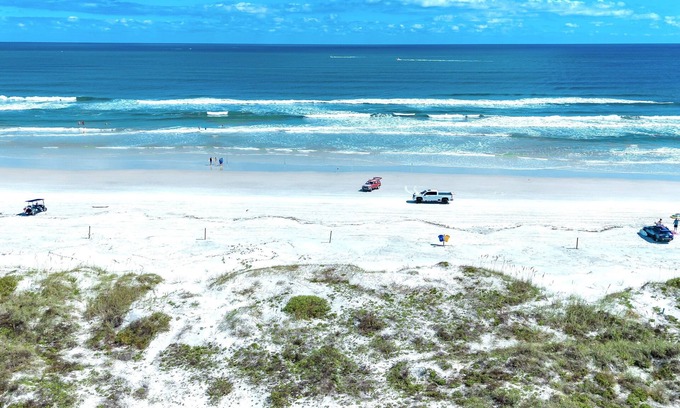 Inlet Villas House | Beachfront Oasis! On the Beach~Bikes~Grill