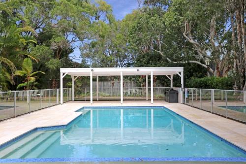 Hawks Nest Apartment | Beachfront on Bennetts Beaches Apartment 4