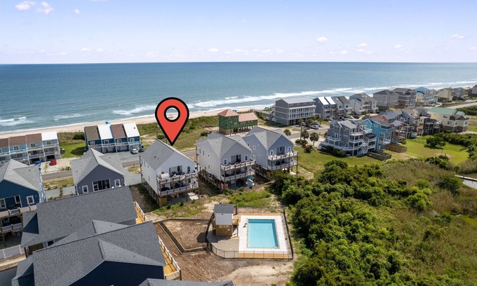 McCutcheon Field House | Beachfront |Pool | Hot Tub| Sauna| Fire Pit | EV Charger