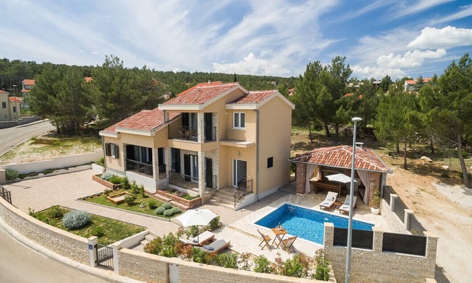 Pridraga Villa | Beachfront villa Noa with heated pool