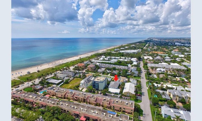Delray Beach Condo | Beachside Gem Steps to the Sand!