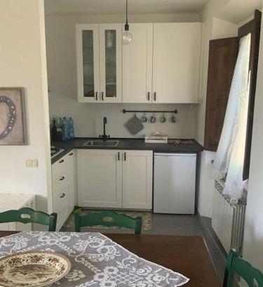 Sassetta Apartment | Beahouse: casa con vista a Sassetta