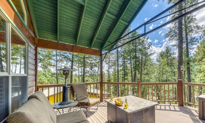 Ruidoso Cabin | Beary Happy Place:Cozy Mtn Cabin,Deck,Views,Trails