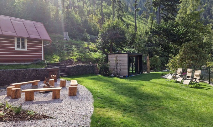 Pec pod Snezkou Villa | Beautiful private villa for 18 people with WIFI, TV, patio, pets allowed and parking