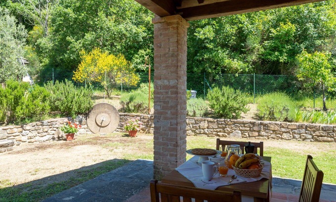 Castiglion Fiorentino House | Beautiful private villa for 3 guests with private pool, WIFI, TV, terrace and pets allowed