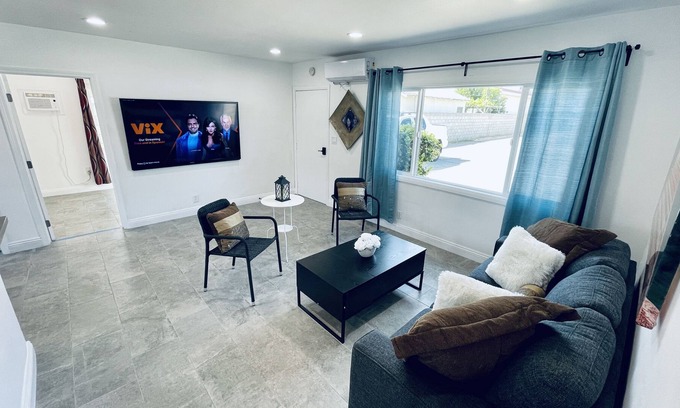Temple City House | Beautiful 2 BR 2 full baths urban home