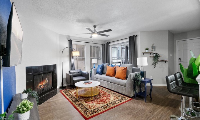 University Hills and Windsor Park Apartment | Beautiful 2BD/2BA in University Hills 4863