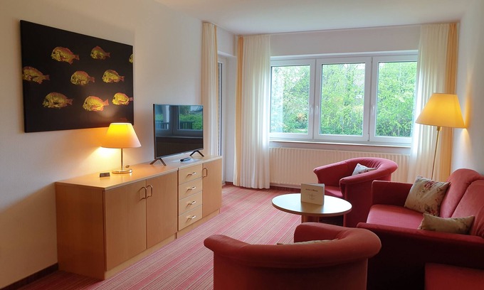 Spiekeroog Apartment | Beautiful 3-room apartment with balcony (west) in a central location