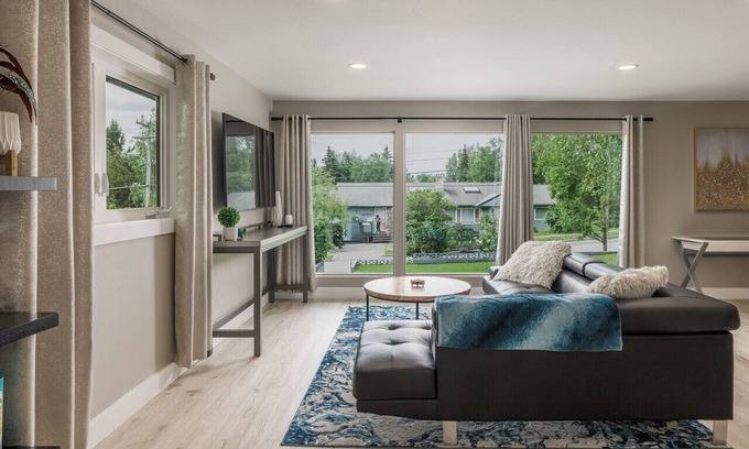 South Addition House | Beautiful 3BDR Home steps away from Parks & Trails