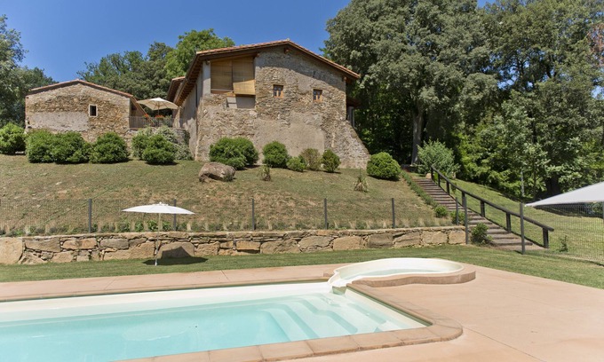 Sant Joan les Fonts Cottage | Beautiful apartment with splendid views, within Natural Park for 4-5 persons
