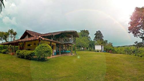 Quimbaya Ski Chalet | Beautiful and comfortable estate for 10 people from 450,000