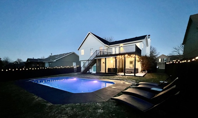 Olathe House | Beautiful and comfortable home 25 minutes from Kansas City downtown