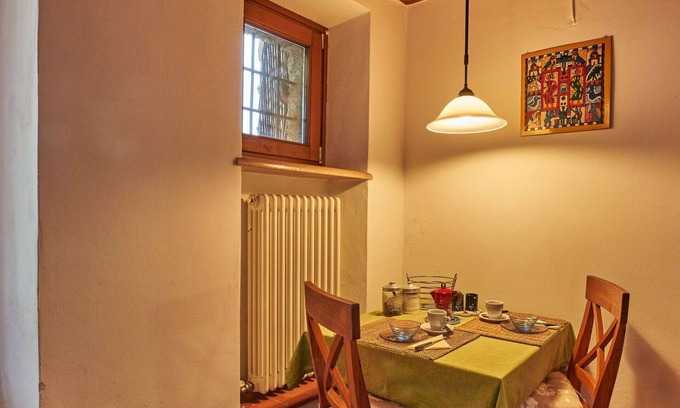 Caprino Veronese House | Beautiful apartment in villa for 2 people with WIFI, TV and terrace