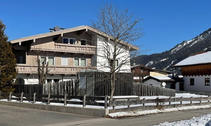 Achenkirch Apartment | Beautiful apartment for 5 people with WIFI, TV and patio