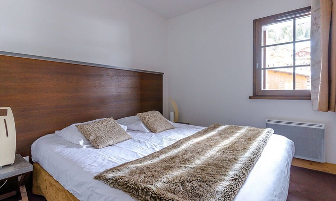 Les Gets Apartment | Beautiful apartment for 6 guests with pool, WIFI, TV, terrace and pets allowed