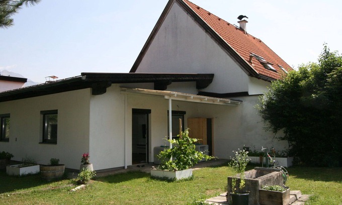 Hoetting Apartment | Beautiful apartment for 4 people with TV, terrace and pets allowed