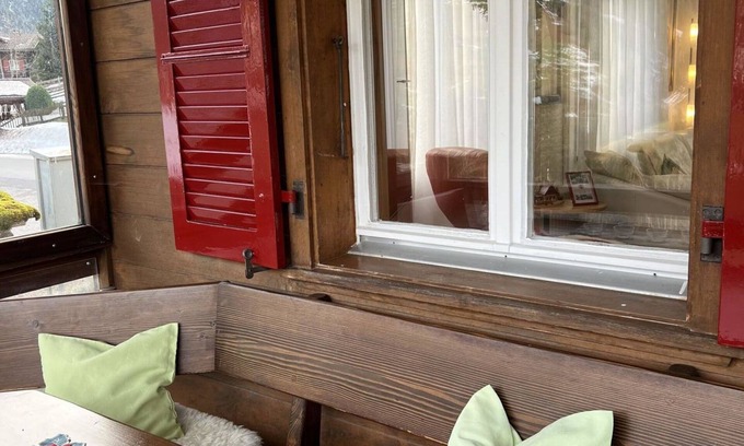 Ruedisbach Apartment | Beautiful apartment for 8 people with hot tub, WIFI, TV, balcony and pets allowed
