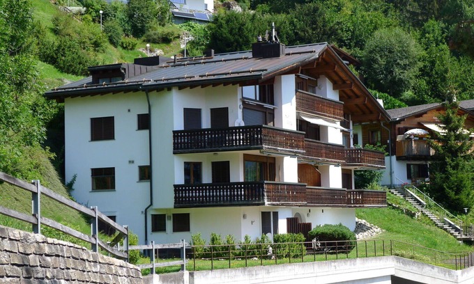 Laax Apartment | Beautiful apartment for 3 guests with WIFI, TV, balcony and panoramic view