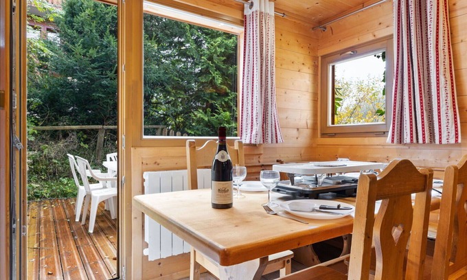 Chatel Apartment | Beautiful apartment for 6 guests with WIFI, TV and terrace