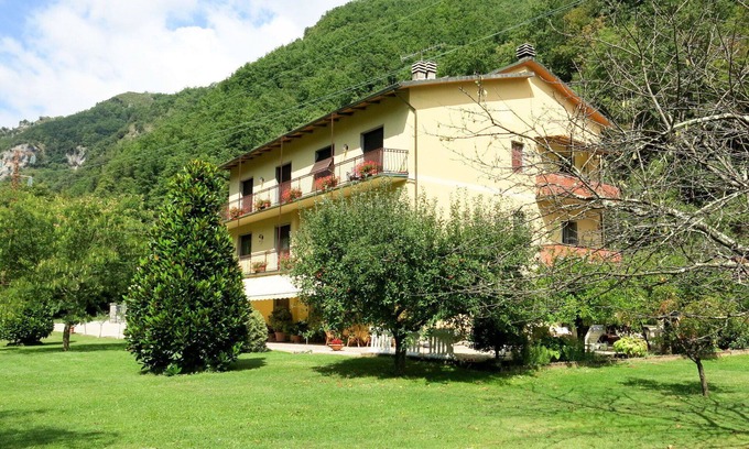 Casoli Apartment | Beautiful apartment for 5 people with pool, WIFI, TV and patio