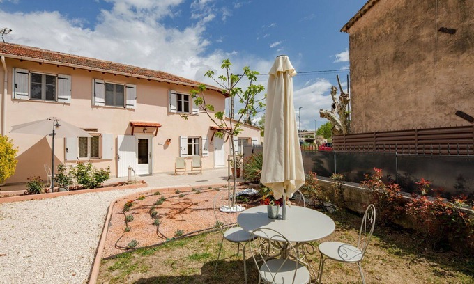 Saint-Jean Apartment | Beautiful apartment for 4 people with A/C, WIFI, TV and terrace