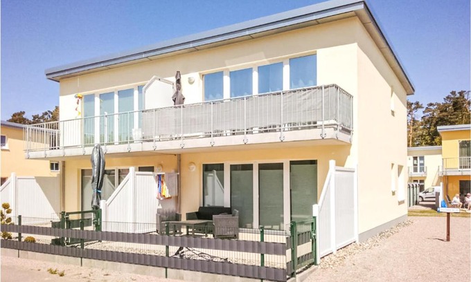 Gelbensande Apartment | Beautiful Apartment In Graal-Müritz