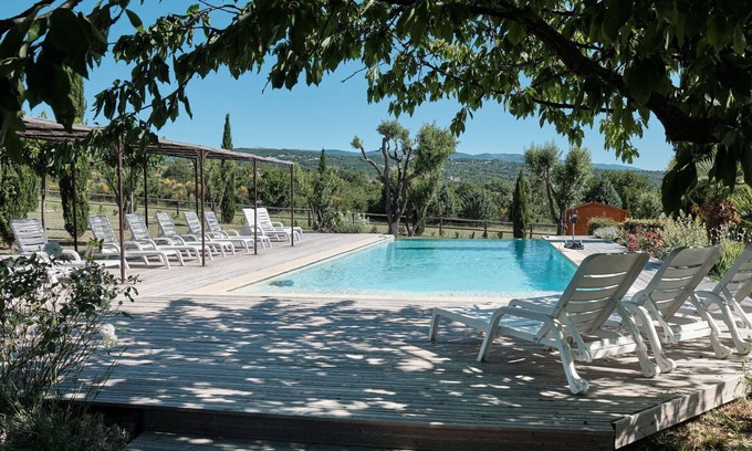 Sigonce Villa | Beautiful apartment in villa for 4 people with pool, WIFI, patio, pets allowed and parking