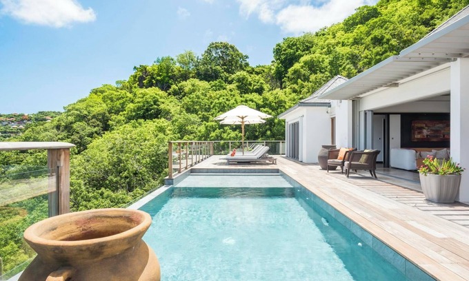 Anse de Lorient Villa | Beautiful Aurea Luxury villa