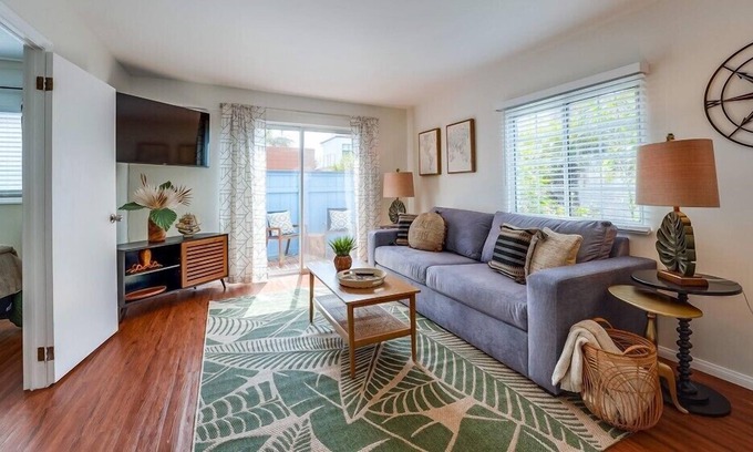San Diego Cottage | Beautiful cottage by the bay in Mission Beach