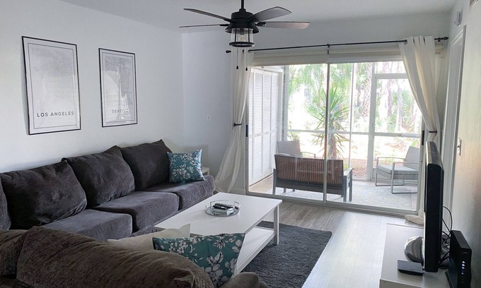 Kings Lake Condo | BEAUTIFUL East Naples, 2 Bedroom with Office in sought after KINGS LAKE!