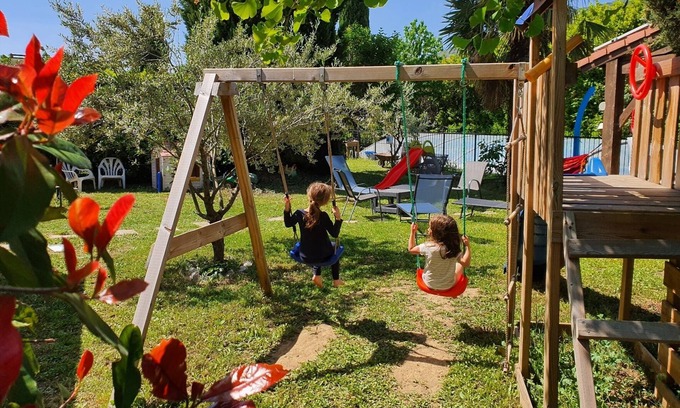 Guilherand-Granges House | Beautiful family home. Air conditioning and heated pool