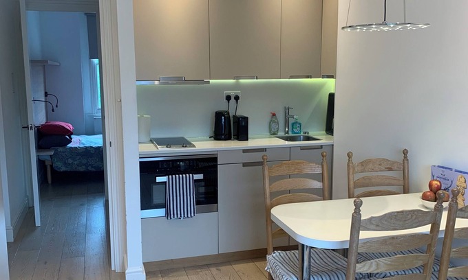 Campden Apartment | Beautiful flat on charming, quiet street, central Kensington/Notting Hill